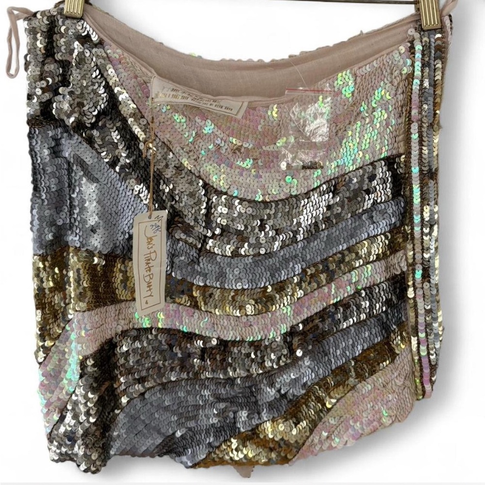 Jen's Pirate Booty Asymmetrical Sequin Skirt in Gold and Silver - Picture 5 of 7